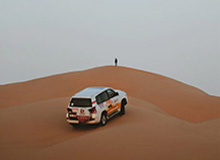 世界杯直播-大汗淋漓！骑士队莫布里在田径场训练 主要有阻力跑&amp;amp;带球跑等内容